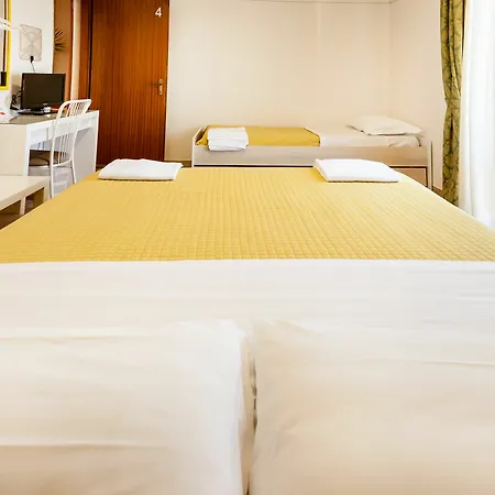 Maricla Bed & Breakfast 3*